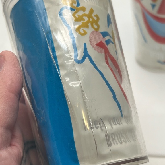 Vintage Creepy Clown Dental Ad Retro Plastic Clear Cups Set Of 2 5” Tall - Picture 6 of 9